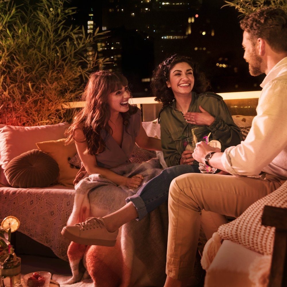 Philips Hue Gartenleuchte Bluetooth White & Color Ambiance Outdoor Lightstrip 5m, keine Angabe, Leuchtmittel enthalten: Ja, fest verbaut, LED, warmweiss, LED Streifen