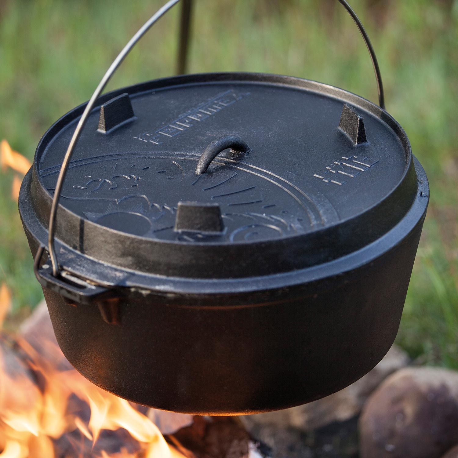 Dutch Oven Feuertopf ohne Standfüße