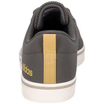 adidas VS Pace 2.0 Sneaker in braun