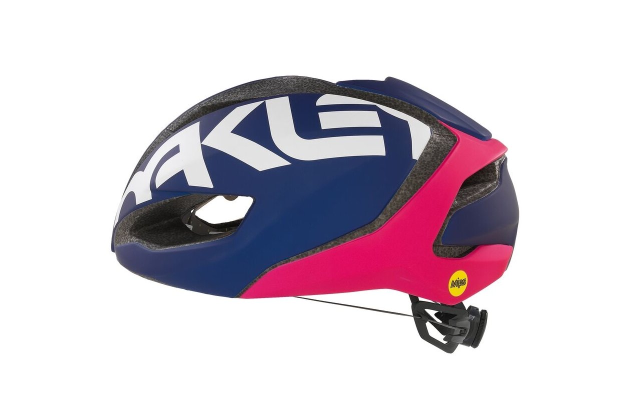 Oakley ARO5