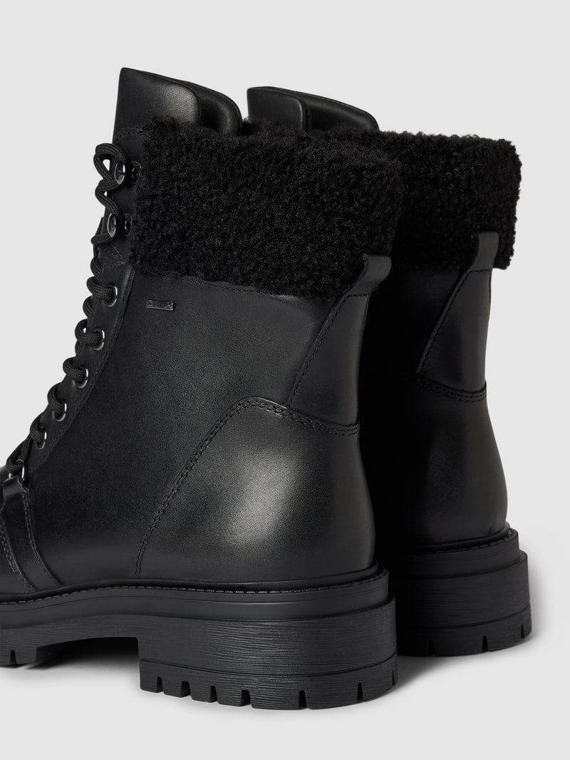 Schnürboots mit Label-Detail Modell 'IRIDEA' in schwarz
