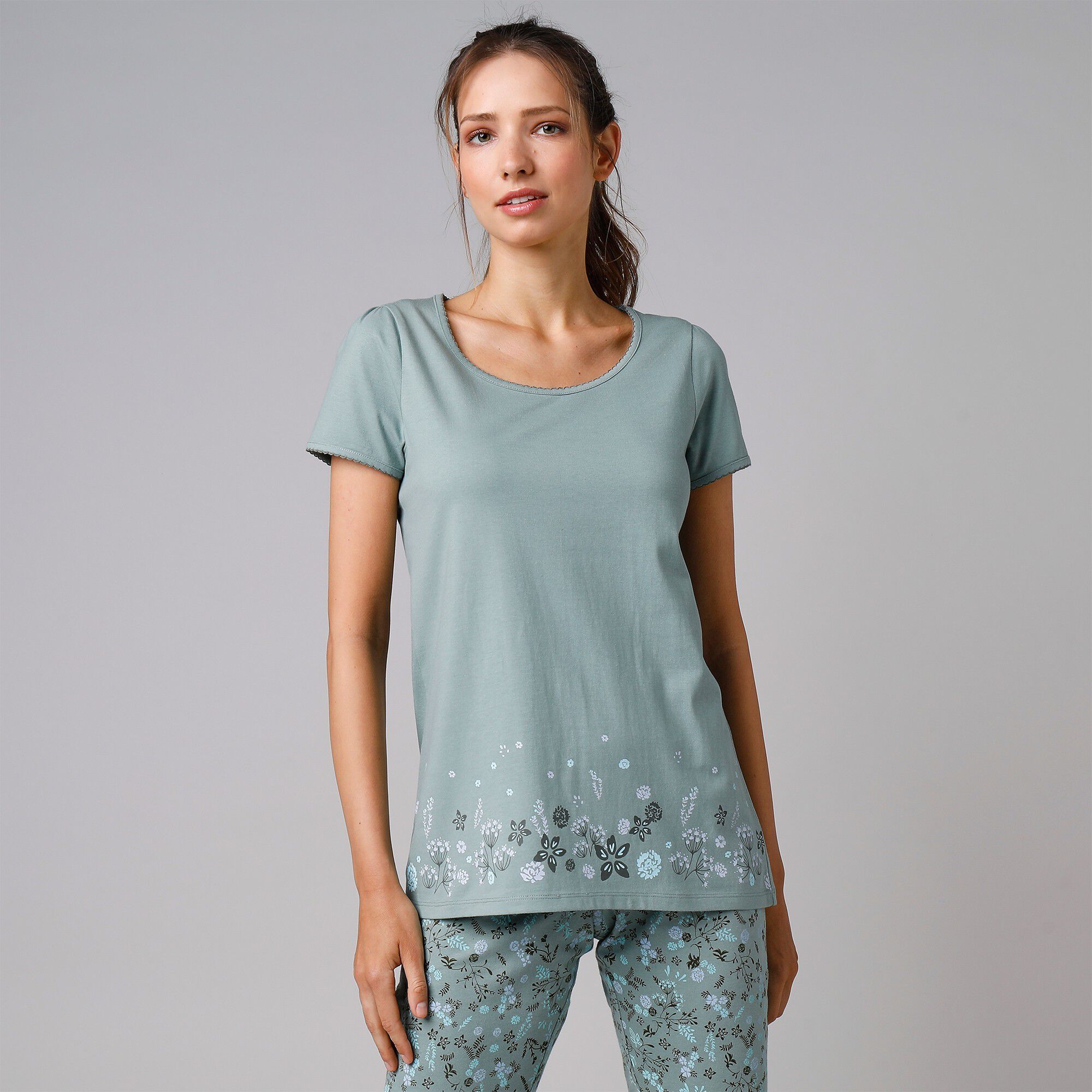 Tee-shirt de pyjama manches courtes imprimé base fleurs