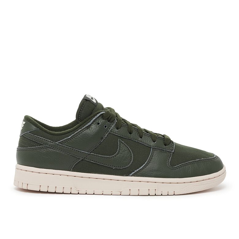 NIKE Dunk Low Premium 