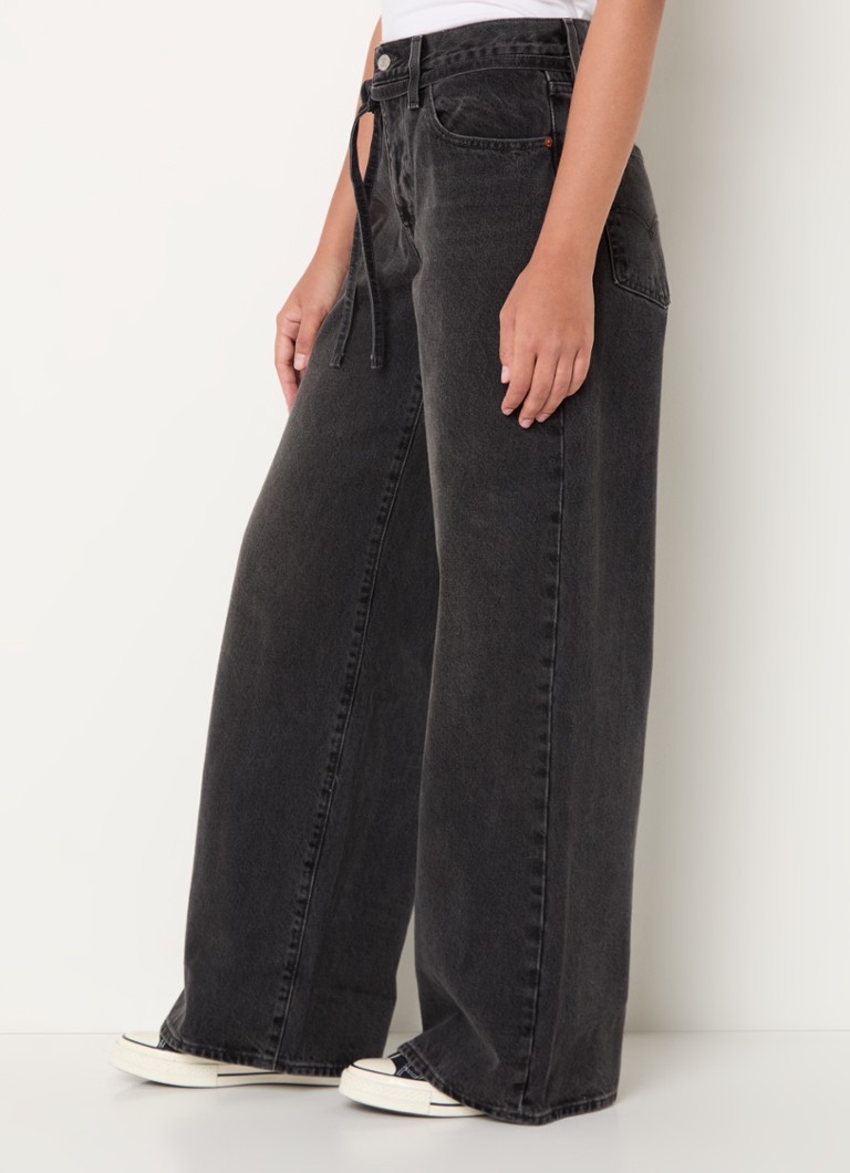 Levi's Mid waist loose fit jeans with tie belt and colored wash