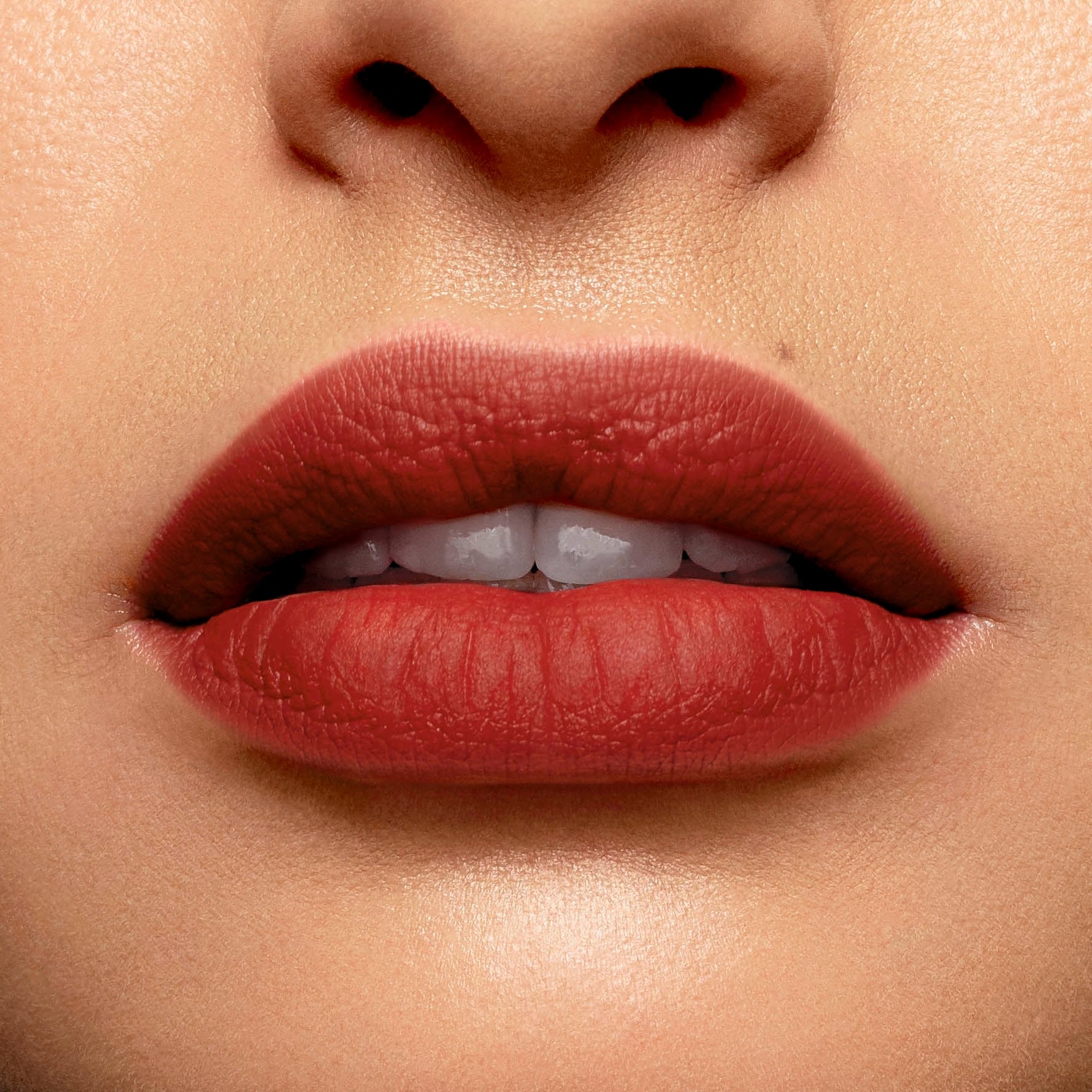 L'Absolu Rouge Intimatte Lips - Barra de labios mate, Barra de labios