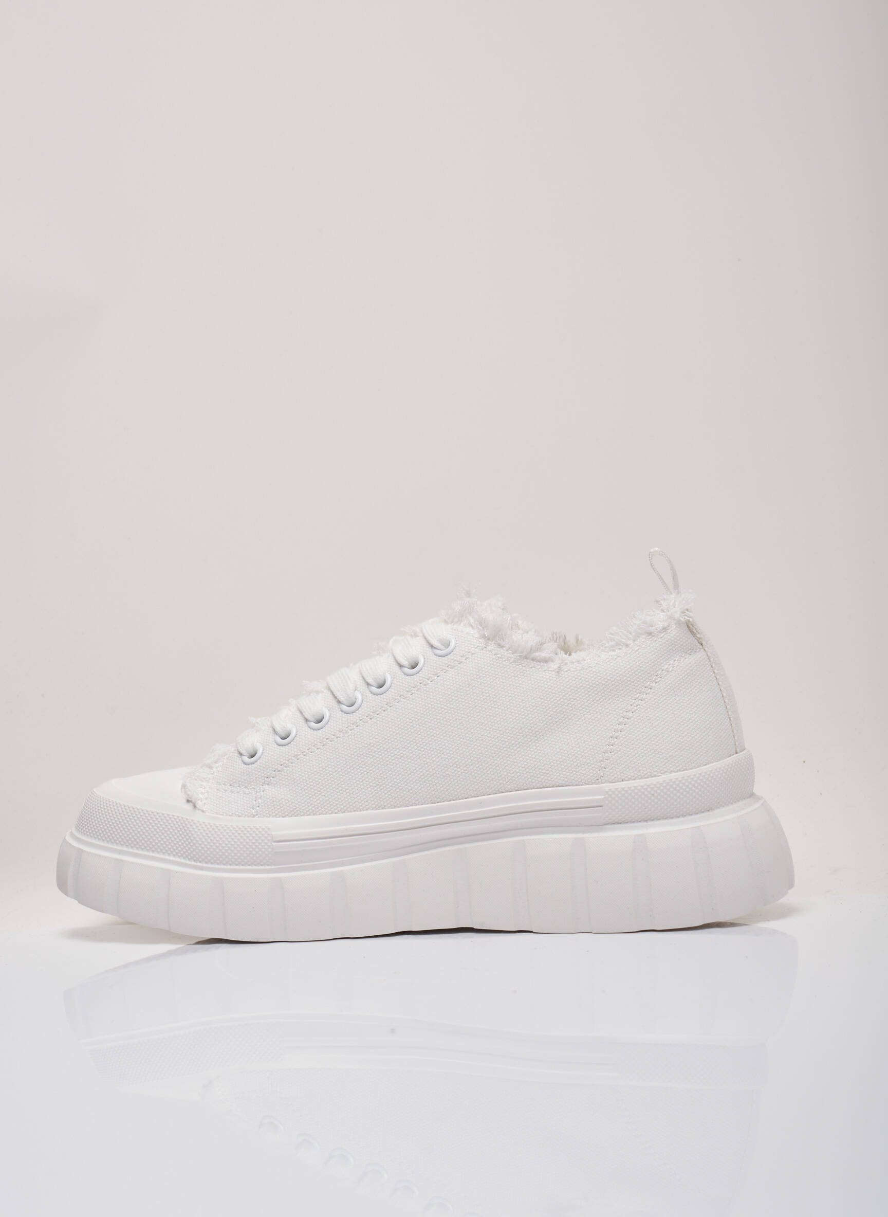 Cafe Noir Baskets Femme couleur blanc