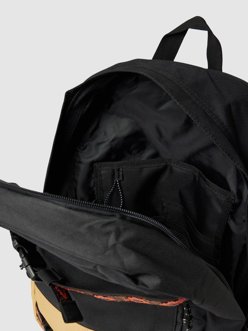 Rucksack im Colour-Blocking-Design Modell 'COMMAND STASH' in gold