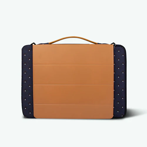 La Défense 15/16 inch navy blue laptop sleeve