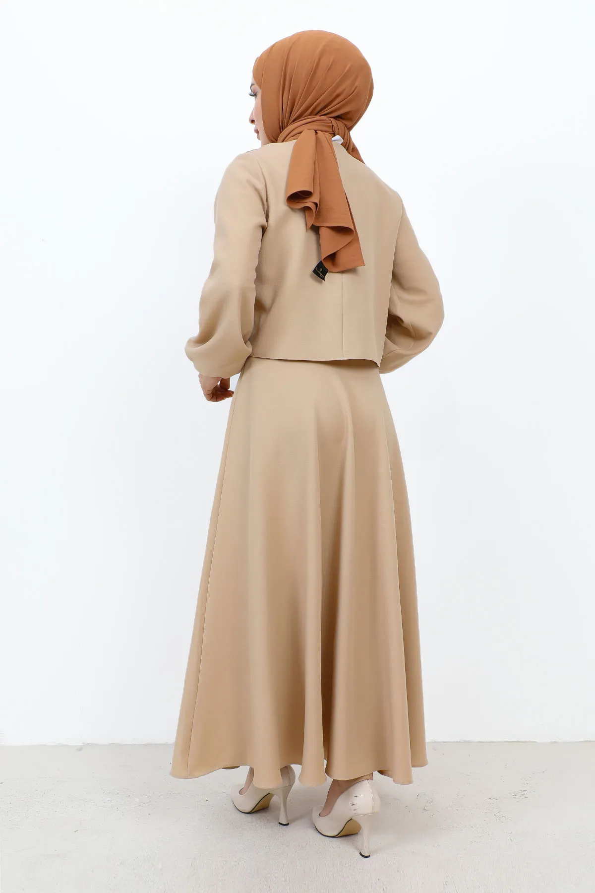 Tesettür Dünyası  Rockanzug mit elastischen Ärmeln TSD231105 Beige