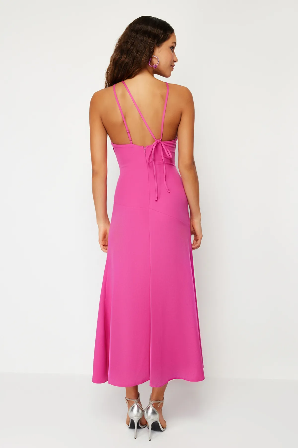 Trendyol Collection  Fuchsiafarbenes, hinten gebundenes Kleid TPRSS24EL00077