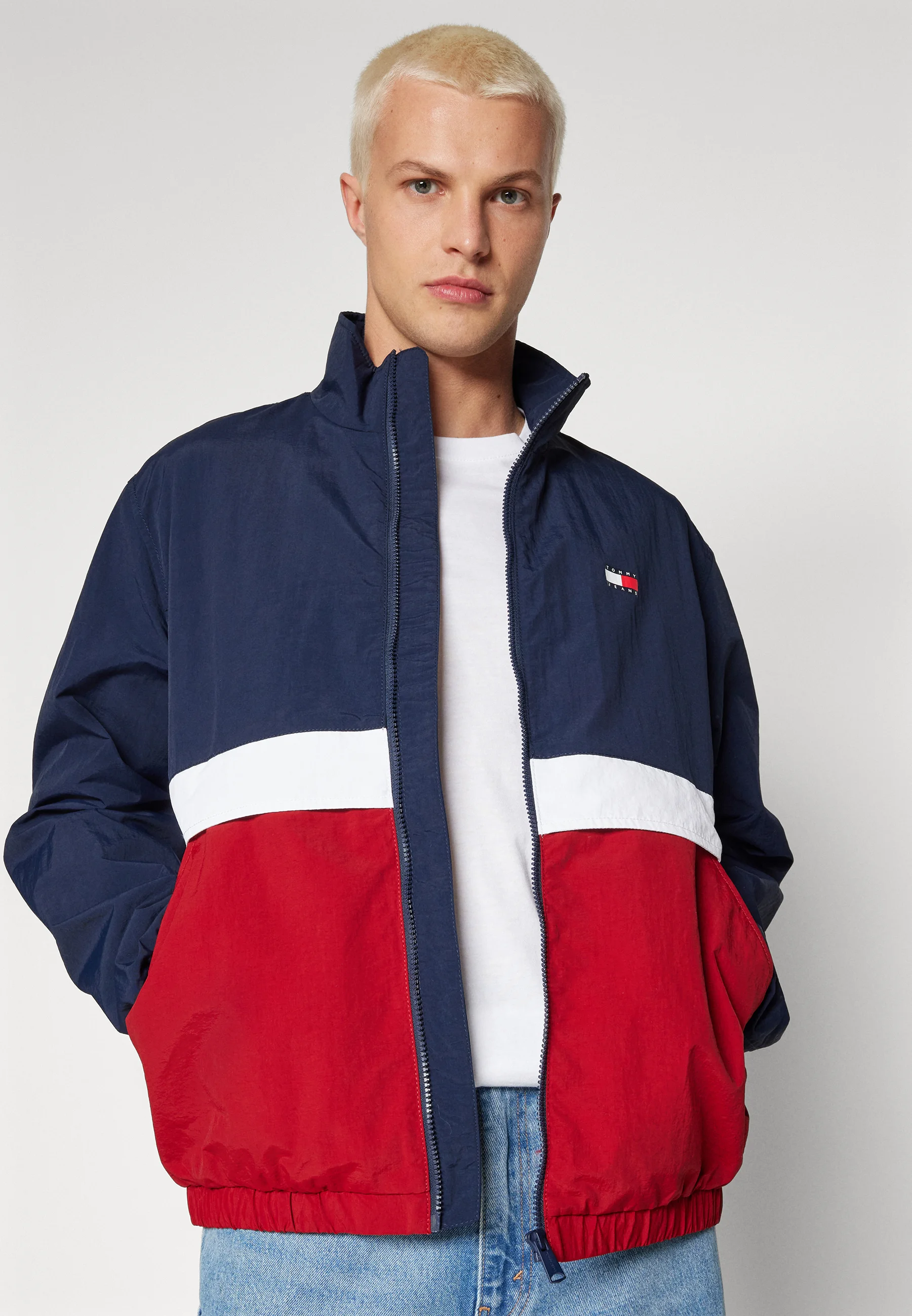 Chaqueta ligera Tommy Jeans