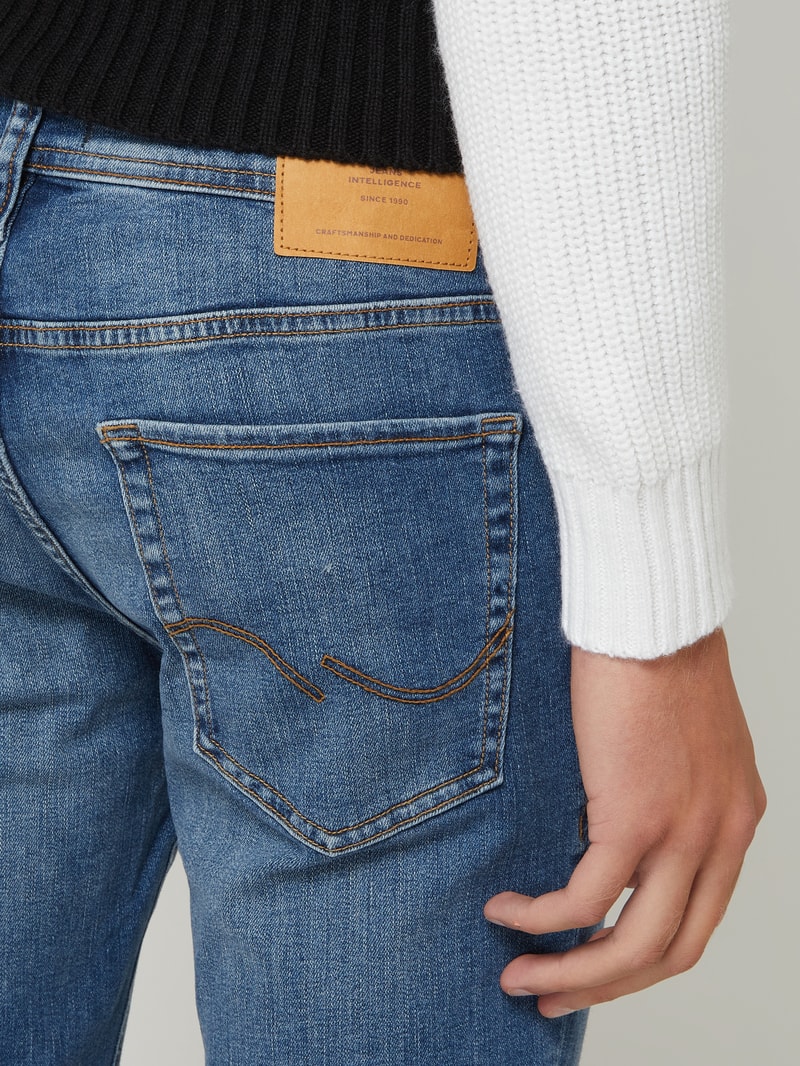 Skinny Fit Jeans mit Stretch-Anteil Modell 'Liam' in jeans