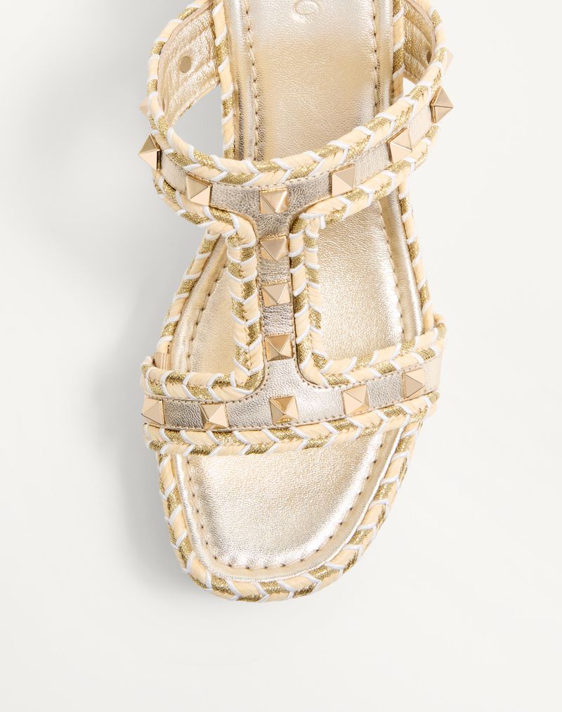 Sandália plataforma Rockstud em couro napa laminado de 90 mm