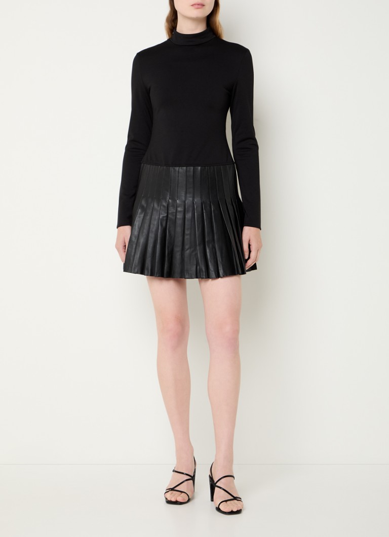 Vestido corto de Claudie Pierlot Ribbo con detalles de piel de cordero