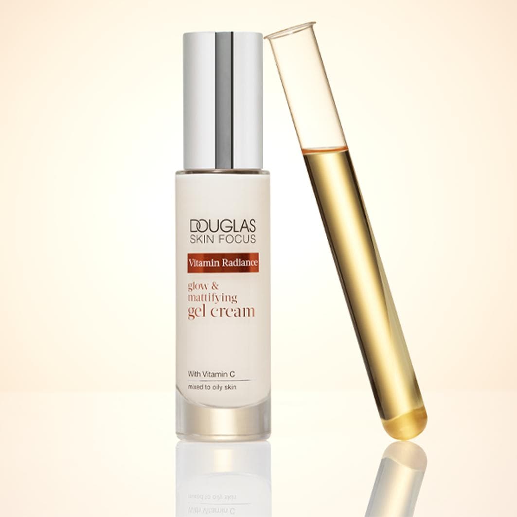 Vitamin Radiance Glow & Mattifying Gel Cream