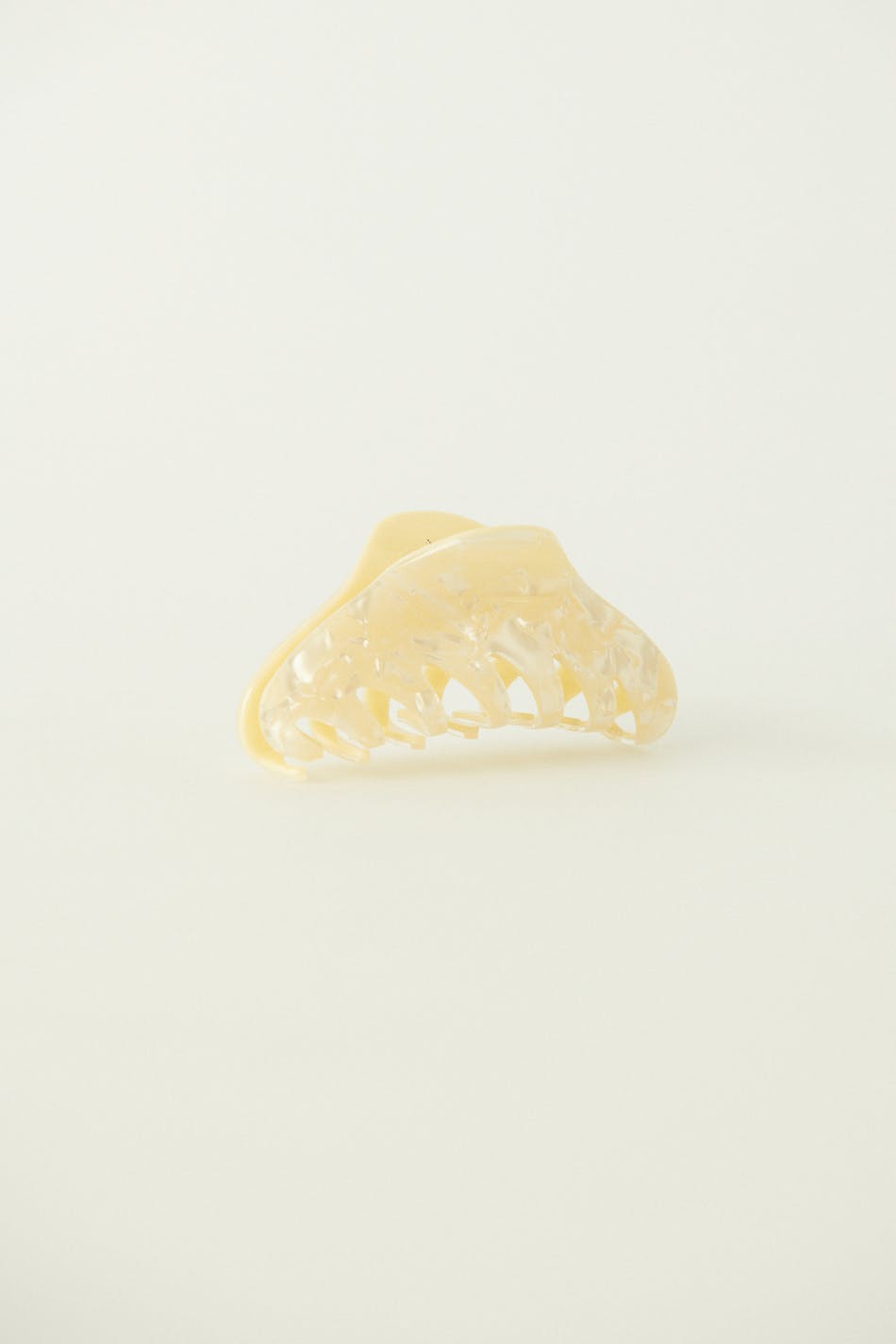 Medium hair clip