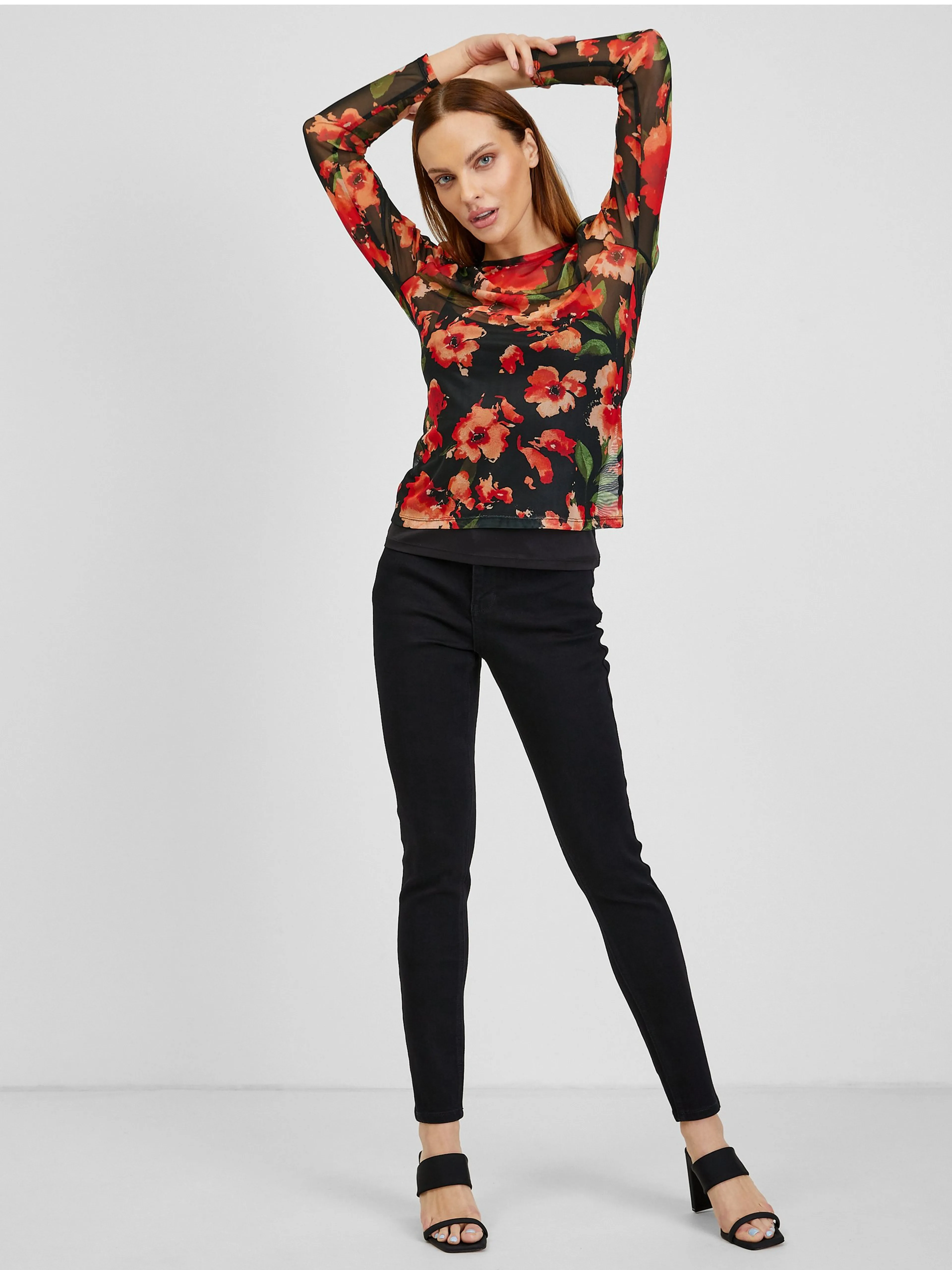 Rot-schwarzes Damen T-Shirt mit Blumenmuster ORSAY
