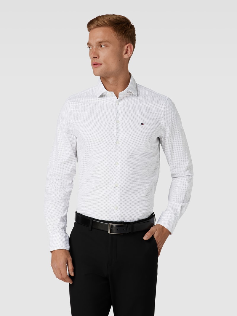 Slim Fit Business-Hemd mit Kentkragen in weiß