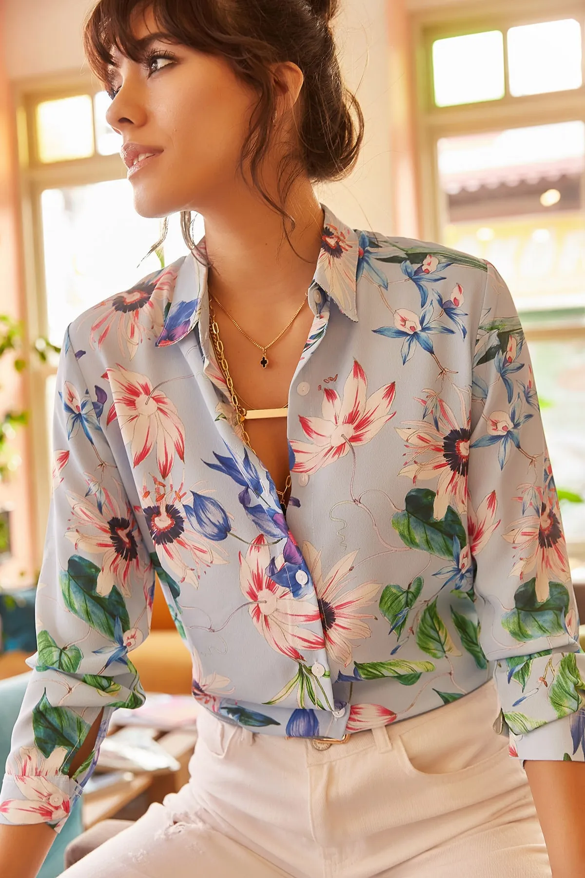 Olalook  Blaues und rosa Blumenhemd für Damen GML-19000444