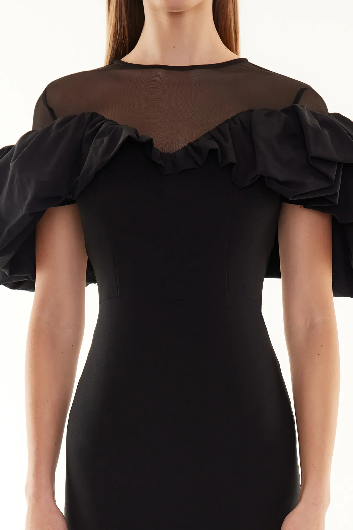 Trendyol Collection  Schwarzes, körperbetontes, gewebtes Kragen-detailliertes, elegantes Abendkleid TPRSS24EL00110