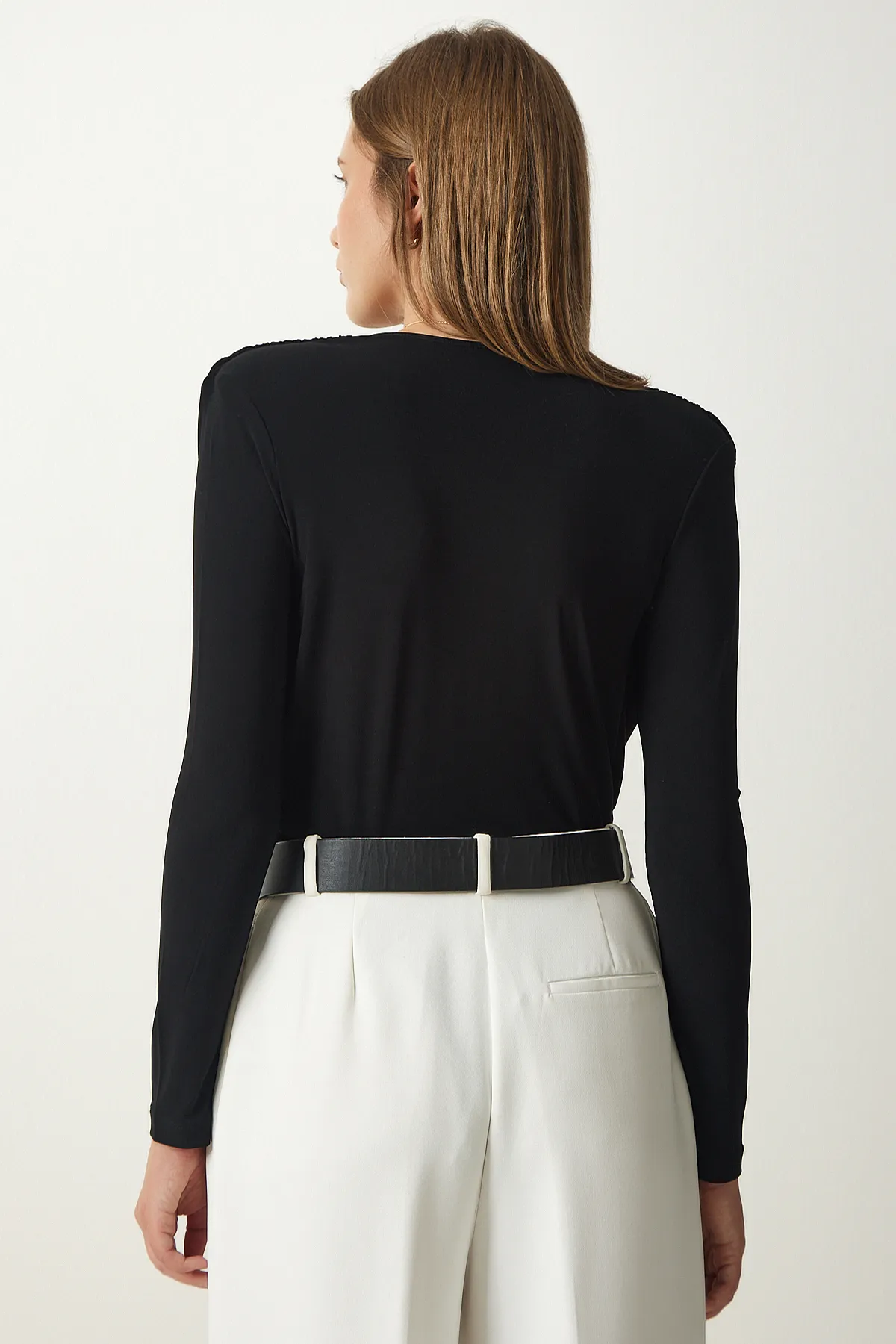 Happiness İstanbul  Schwarze Strickbluse zum Anstecken mit Wickelkragen für Damen FF00147
