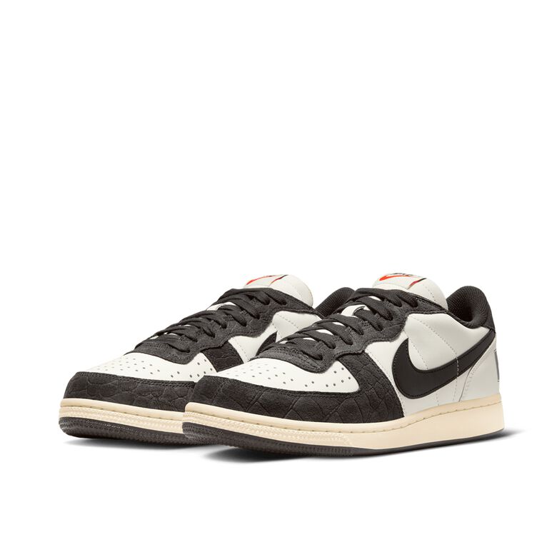 NIKE Wmns Terminator Low 