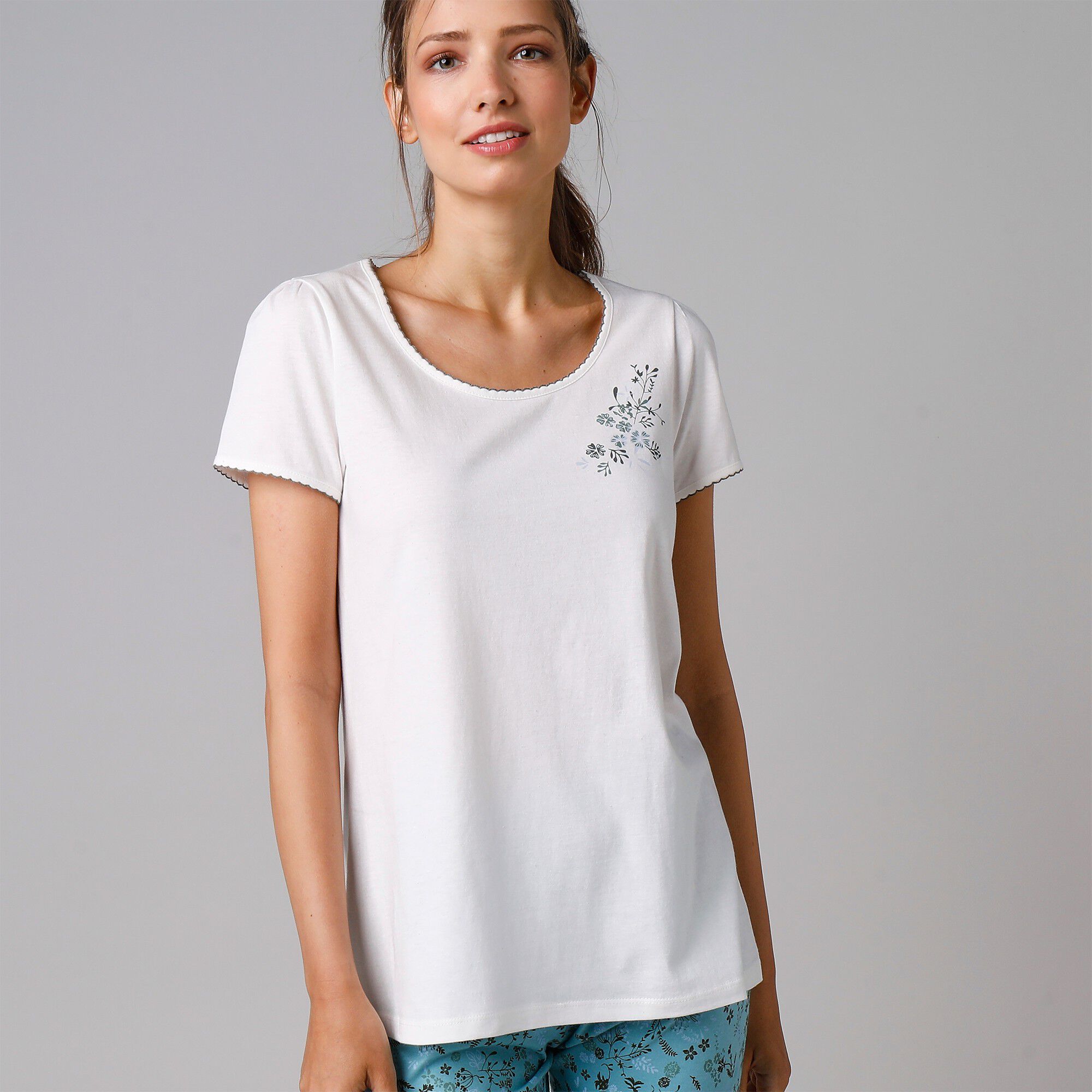 Tee-shirt de pyjama manches courtes imprimé placé fleurs