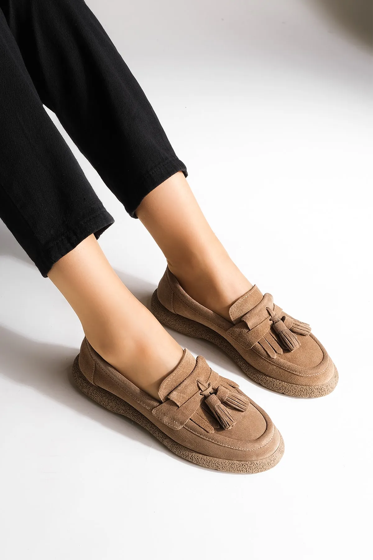 Marjin  Damen Echtleder Loafer Freizeitschuhe Suma Tan Wildleder
