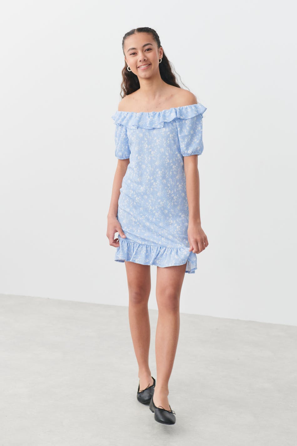 Y off shoulder dress