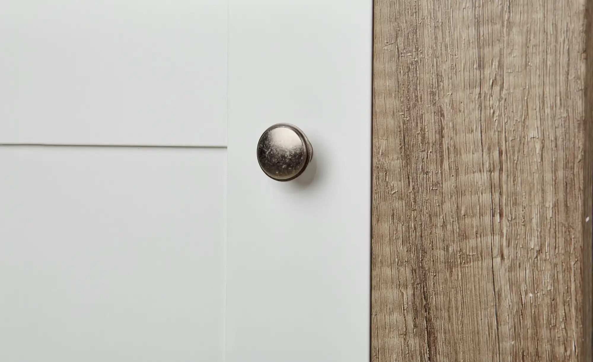 Beistellschrank