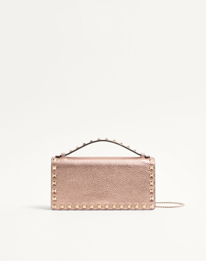 Rockstud Chain Wallet van gelamineerd granaatkleurig kalfsleer