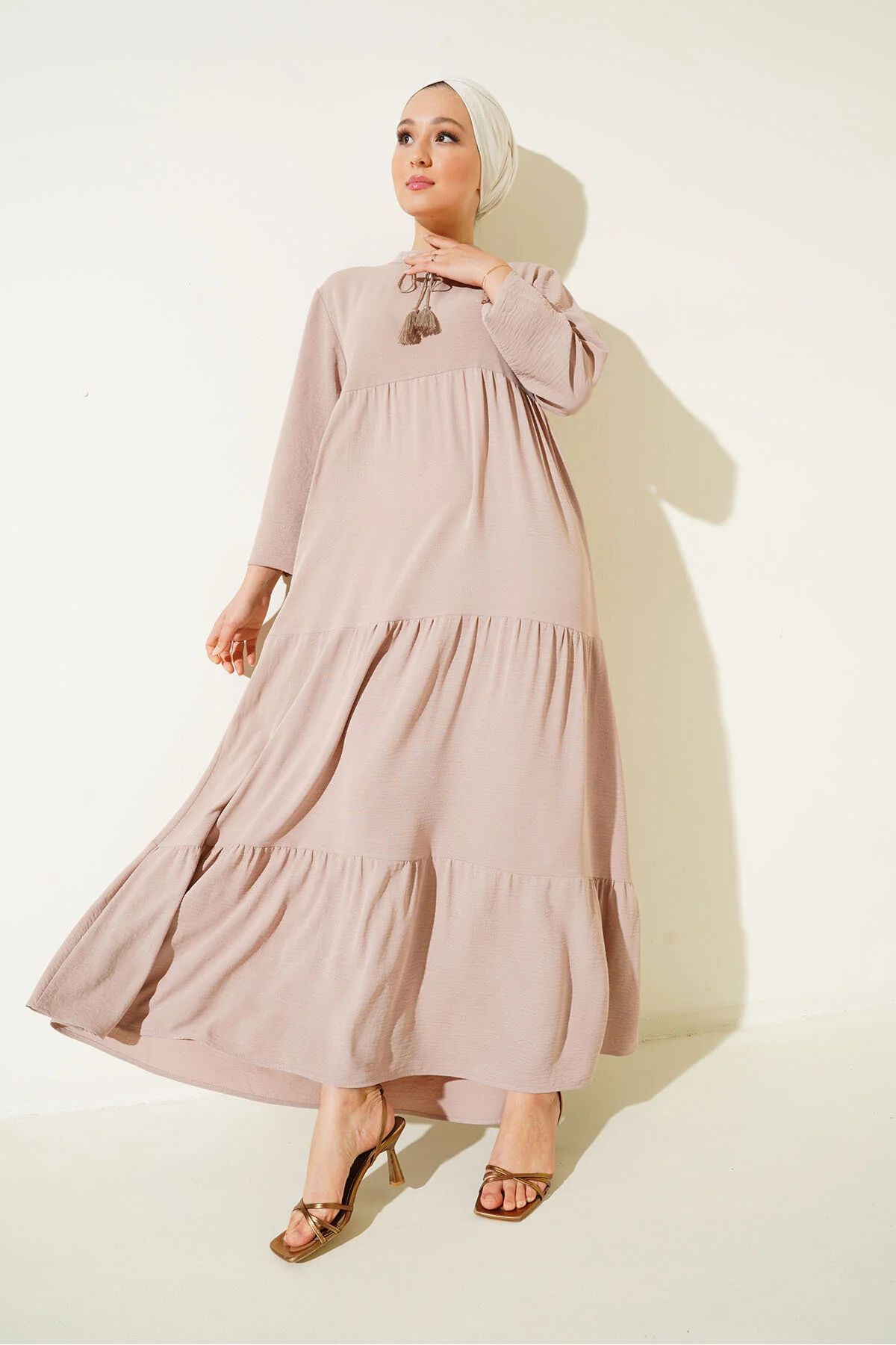 Bigdart  1627 Hijab-Kleid mit Kragen und Schnürung – C. Beige
