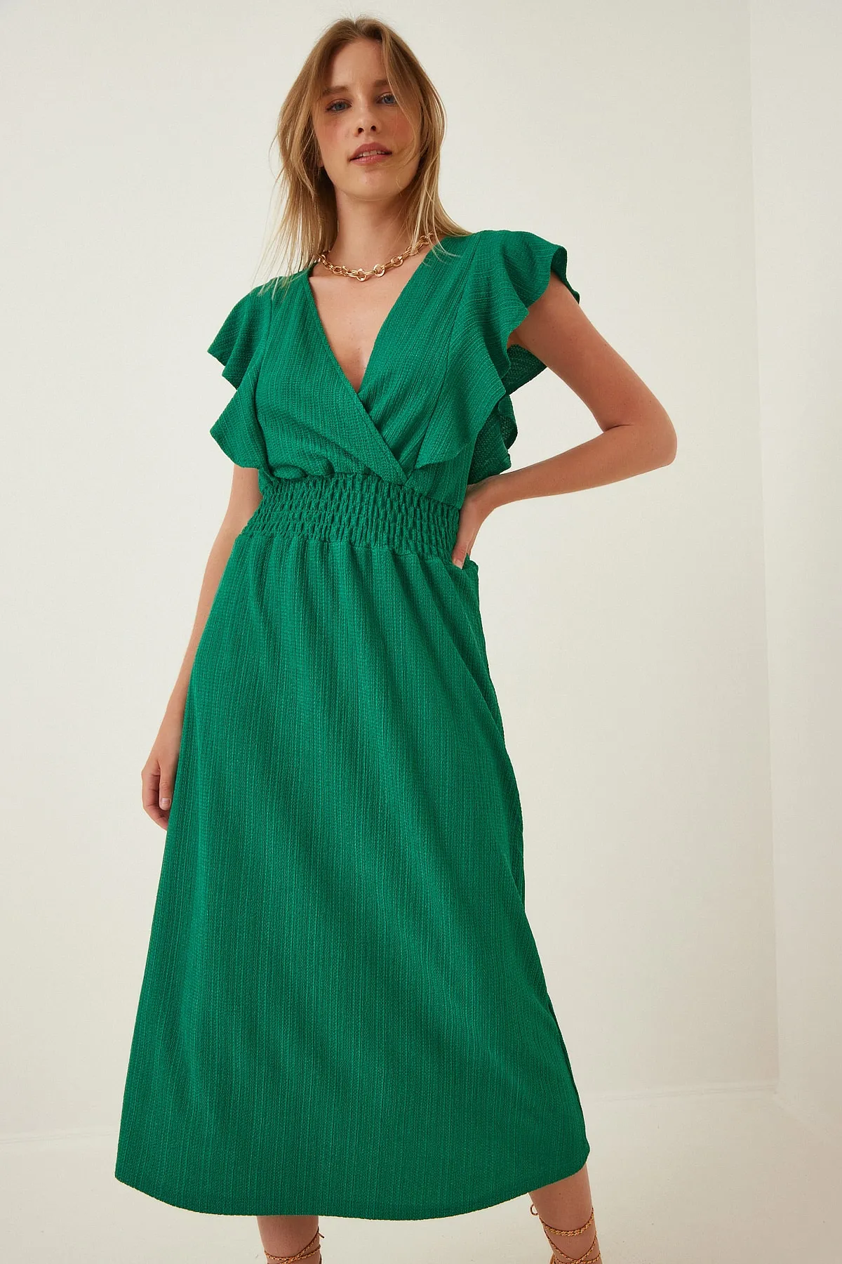 Happiness İstanbul  Grünes Volant-Strickkleid für Damen CI00025
