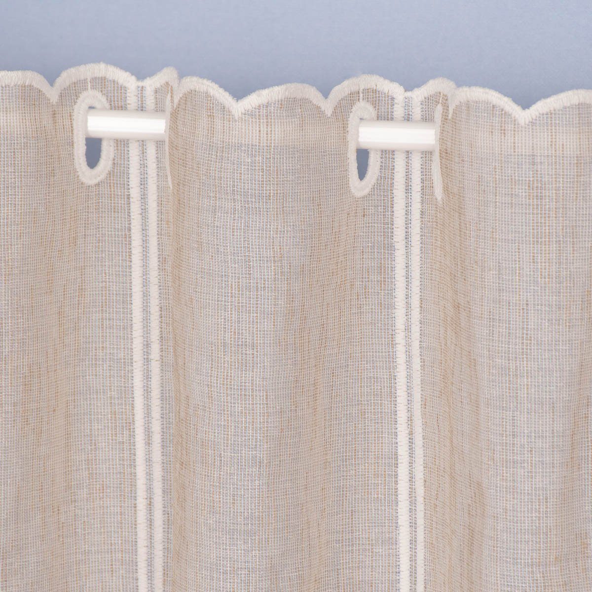 Meterware Scheibengardine Meterware Landhausgardine Stickerei Herzchen nähfrei, SCHÖNER LEBEN., halbtransparent, Polyester, bestickt