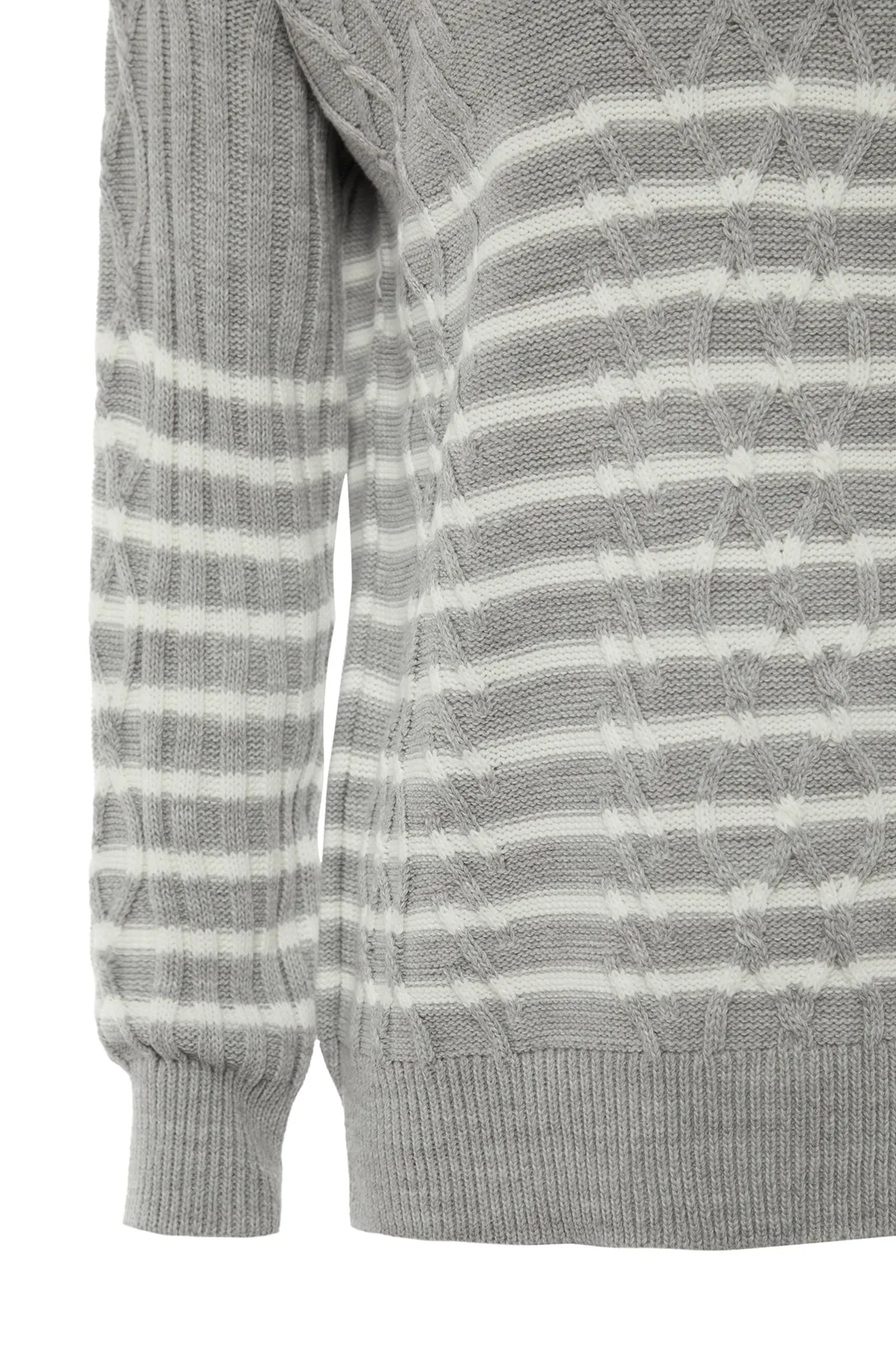 Trendyol Collection  Grauer Strickpullover mit weiter Passform TWOAW22KZ0020
