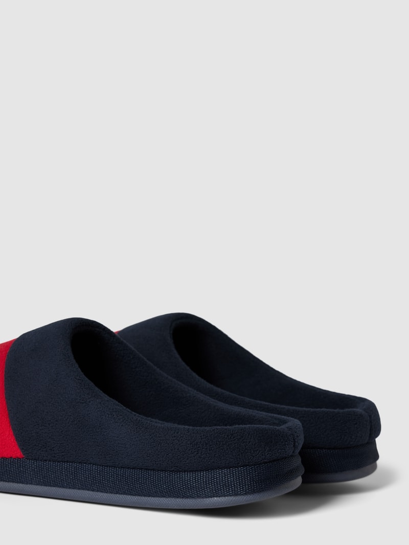 Hausschuhe mit Label-Detail Modell 'TOMMY HILFIGER FLAG' in marineblau