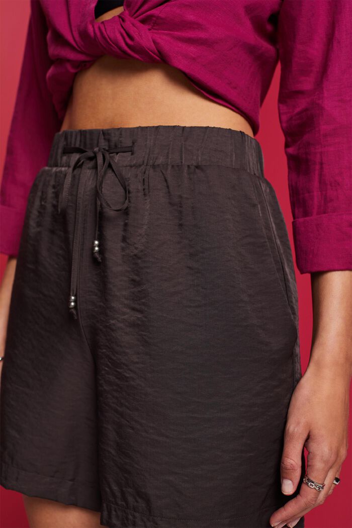 Pull-on-Shorts aus Satin