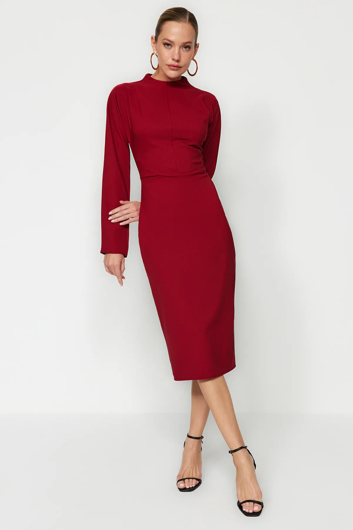 Trendyol Collection  Burgunderfarbenes, figurbetontes Midi-Webkleid TWOAW24EL00299
