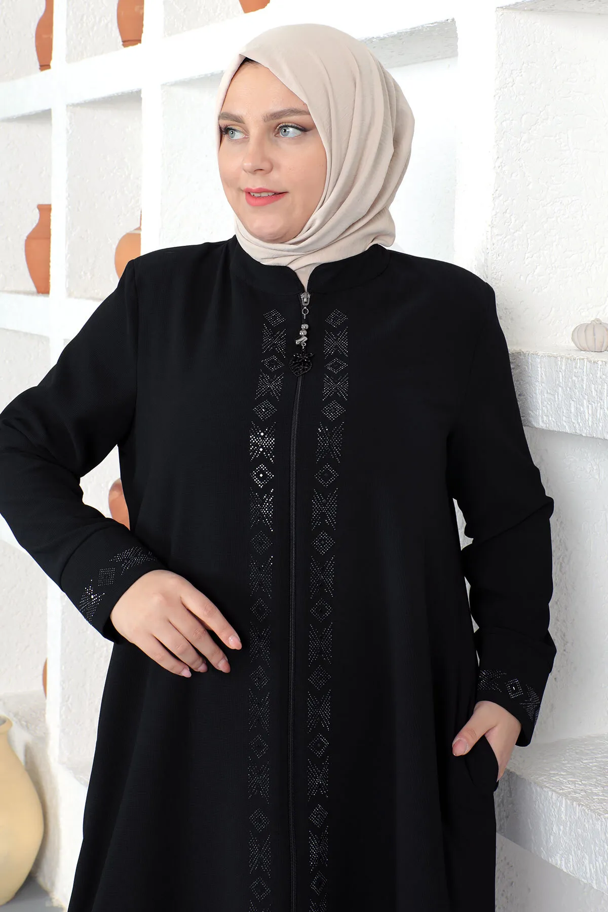 Tesettür Dünyası  Mit Pailletten bestickter Hijab Ferace Tsd230330 Schwarz