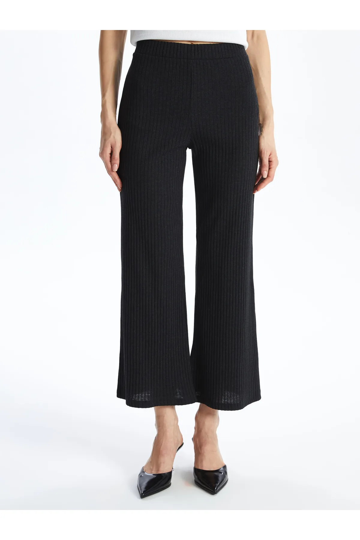 LC Waikiki  Schlichte Damen-Jogginghose mit weitem Bein und elastischem Bund
