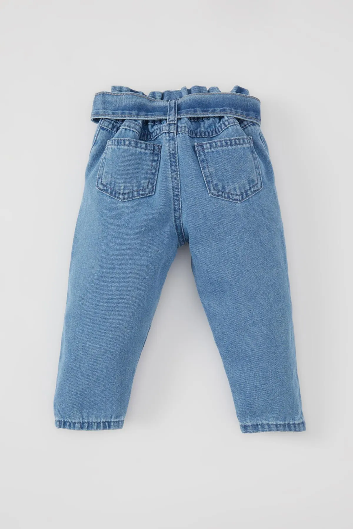 DeFacto  Baby-Mädchen-Jeans mit geradem Bein A7838a524sp