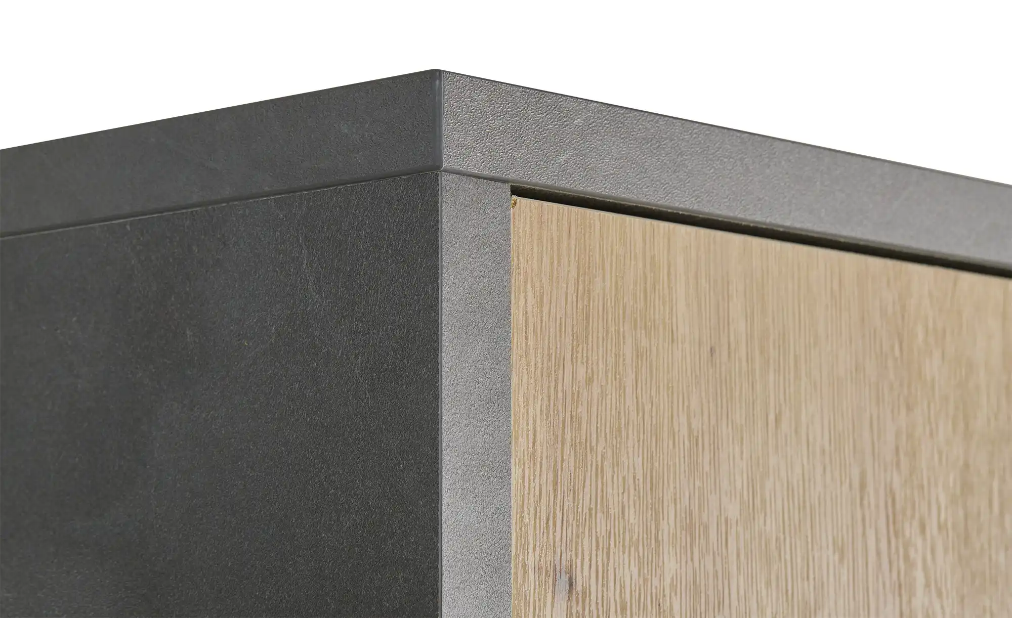 Garderobenschrank