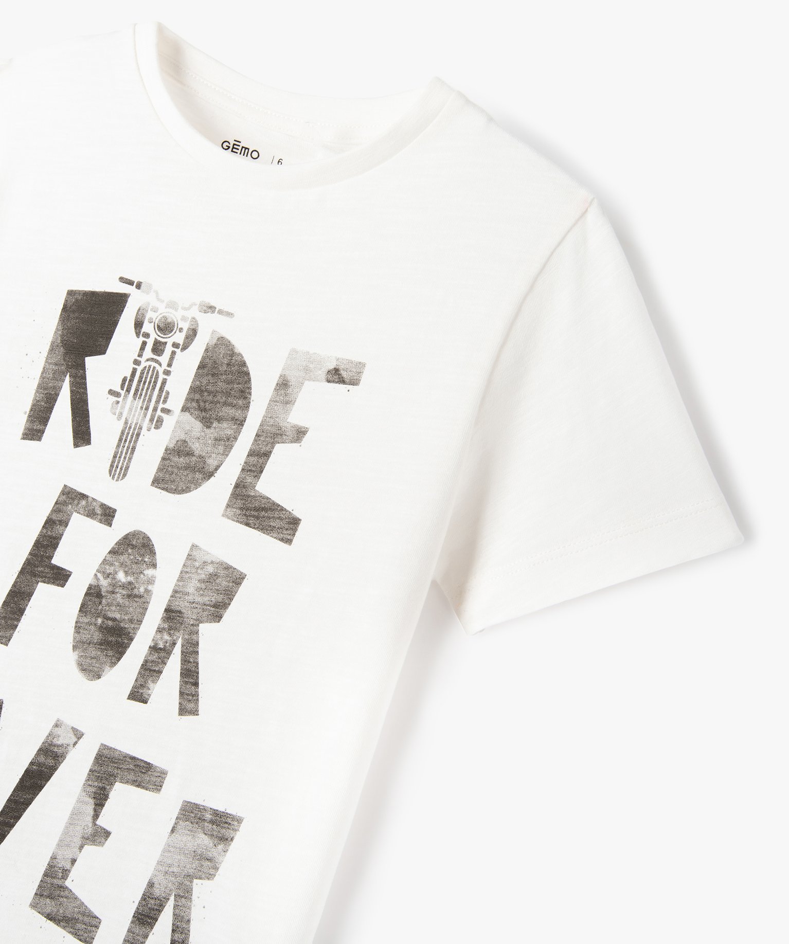 Tee-shirt à manches courtes avec inscription Garçon ecru | GEMO