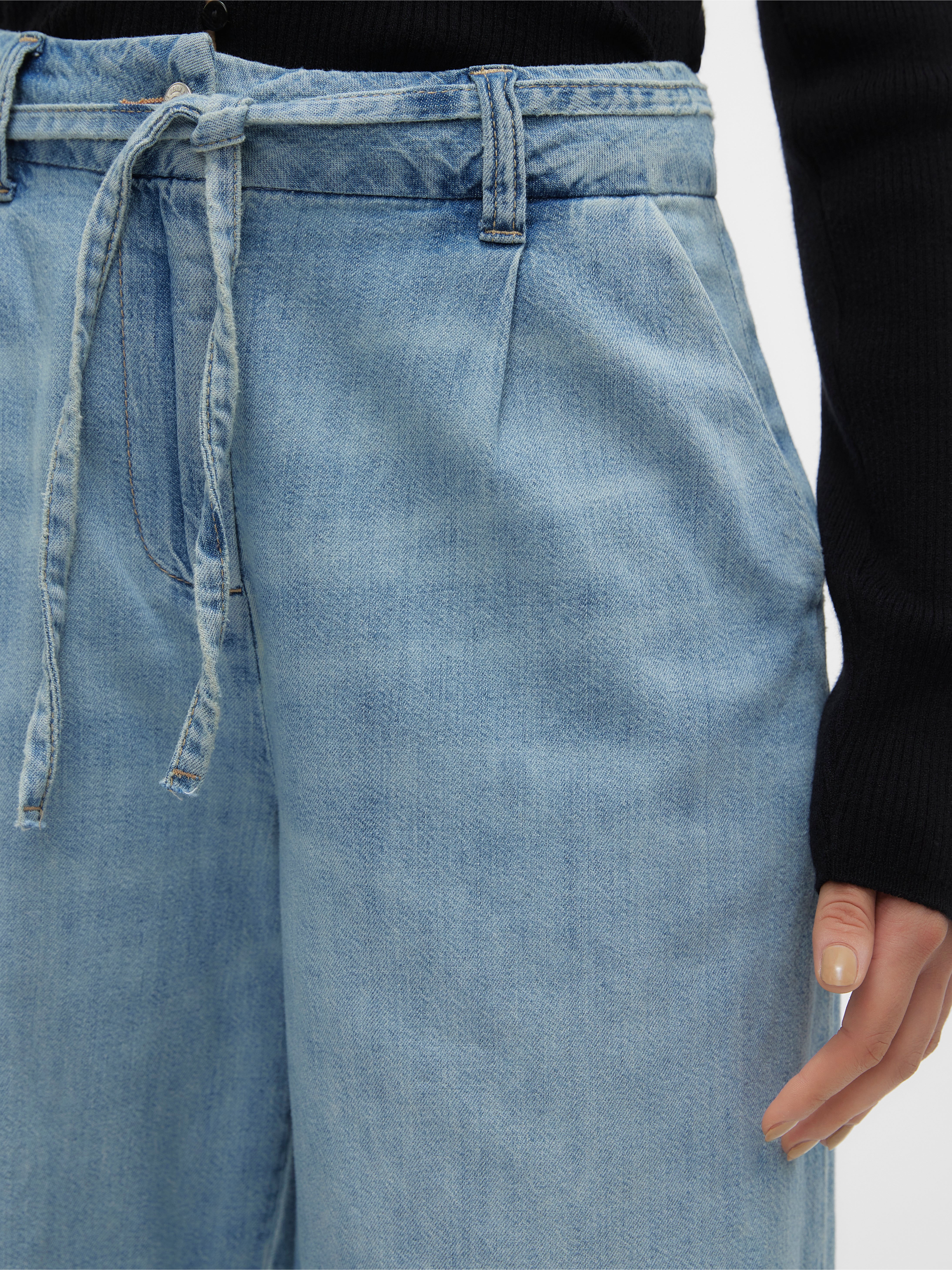 VMARIA Shorts