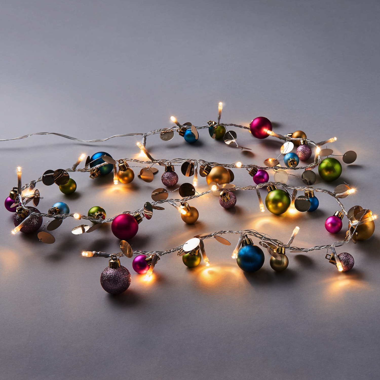 JOLLY LIGHTS LED-Lichterkette mit Kugeln und USB-Batteriefach