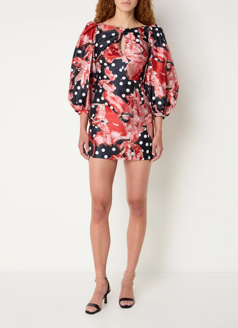 Rochie scurtă tunică Laagam Liza cu imprimeu floral și fundă.
