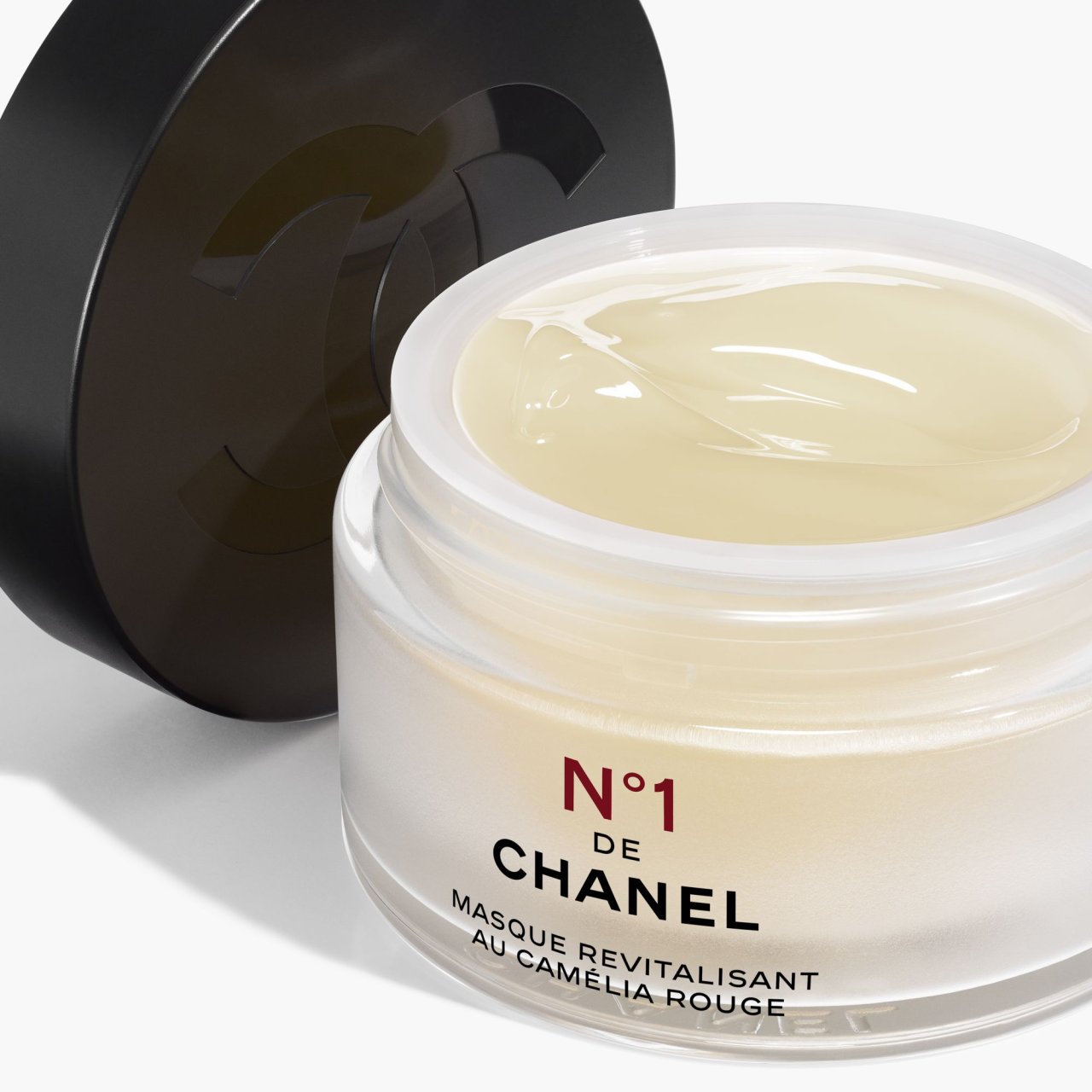 CHANEL N°1 DE CHANEL REVITALISIERENDE MASKE EXFOLIERT – GLEICHT AUS – GLÄTTET