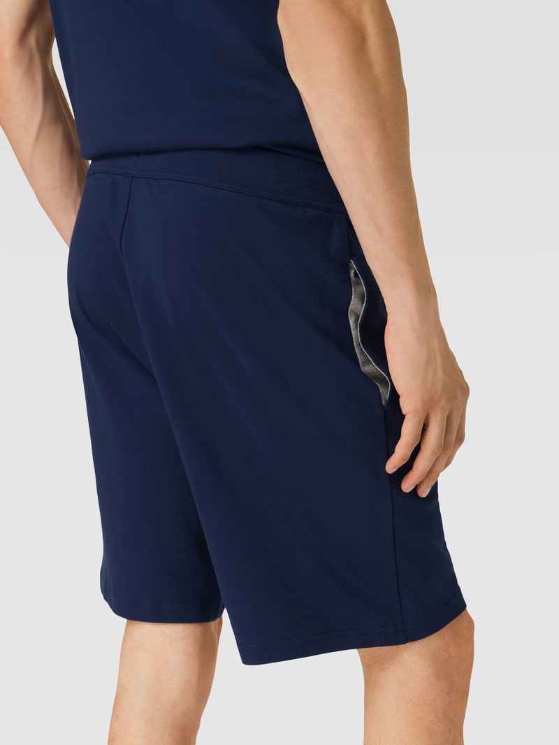 Sweatshorts mit Label-Detail in marineblau