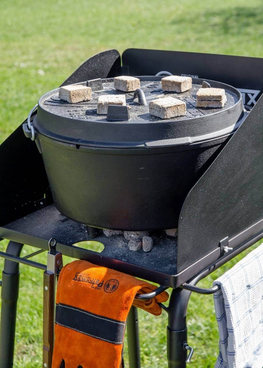 Petromax Tischgrill, Tisch für den Feuertopf