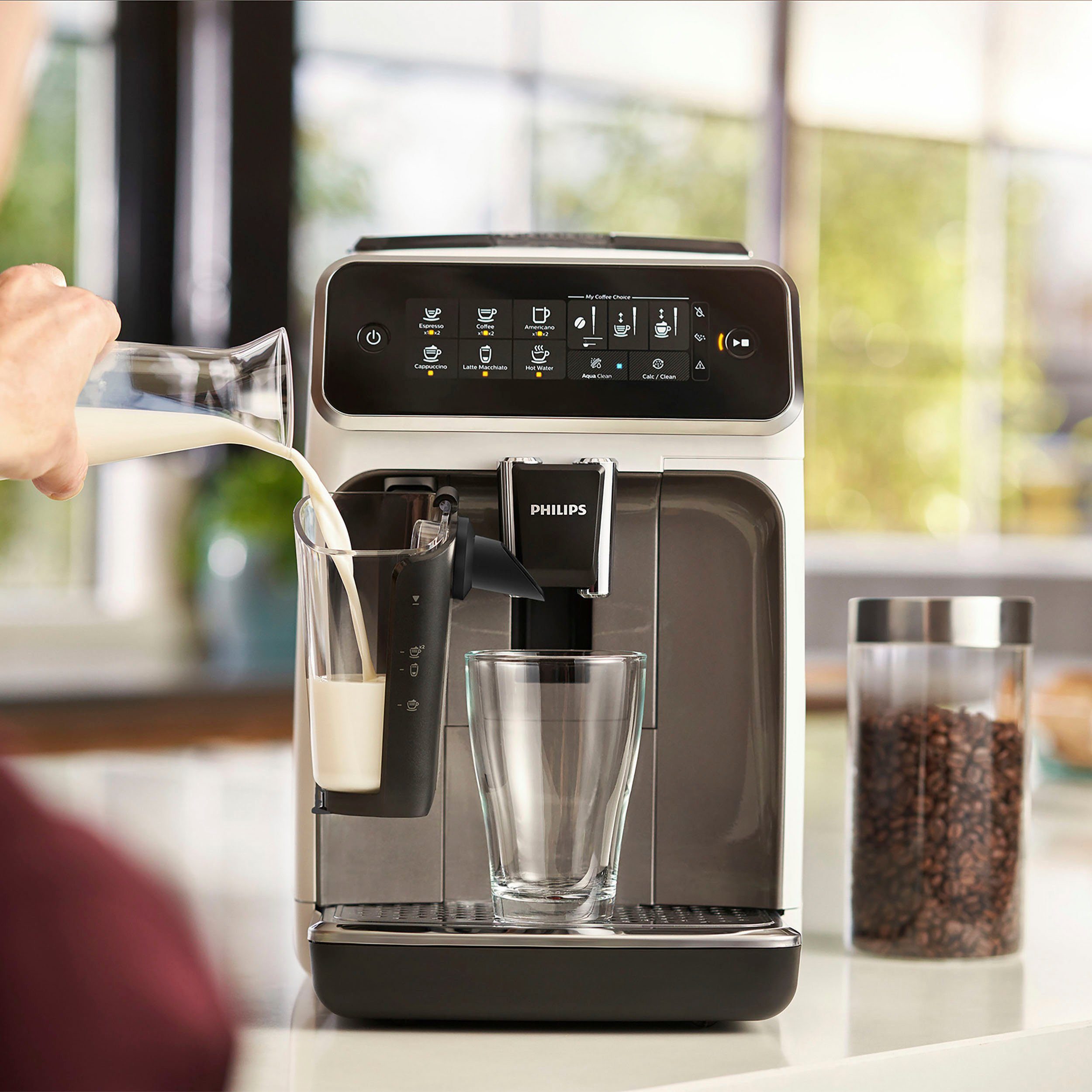 Philips Kaffeevollautomat 3200 Serie EP3243/70 LatteGo, inkl. gratis Genusspaket im Wert von UVP 49,99 €, weiß